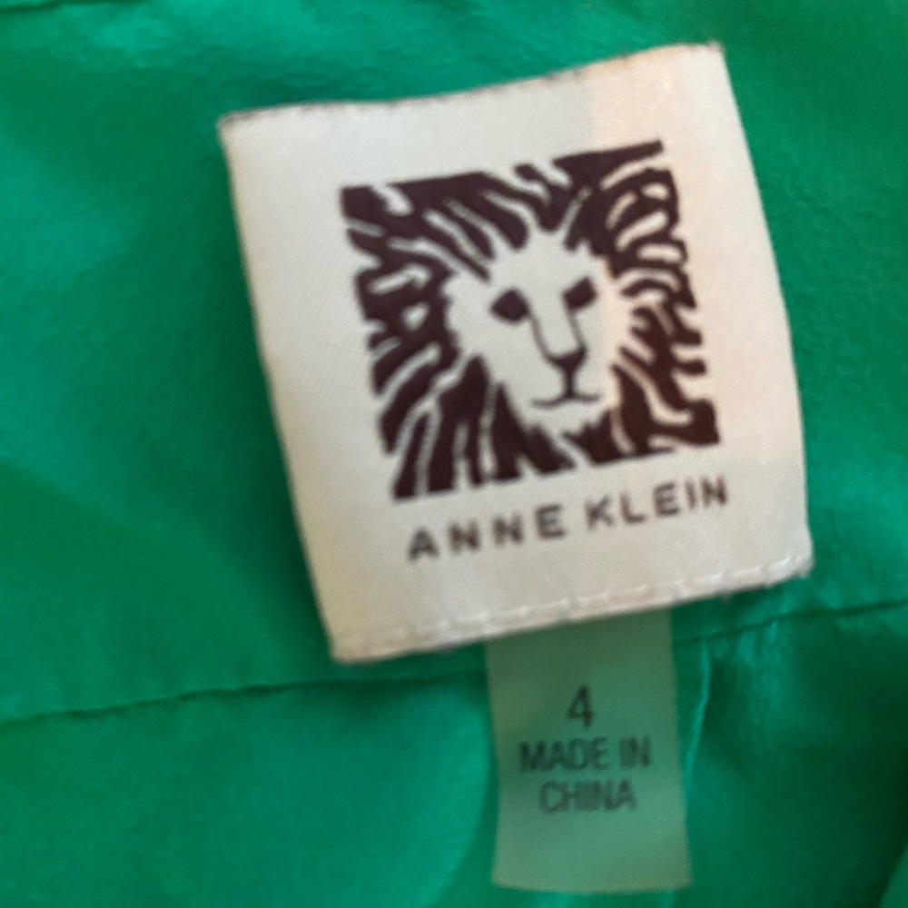 Green blouse - Picture 2 of 2